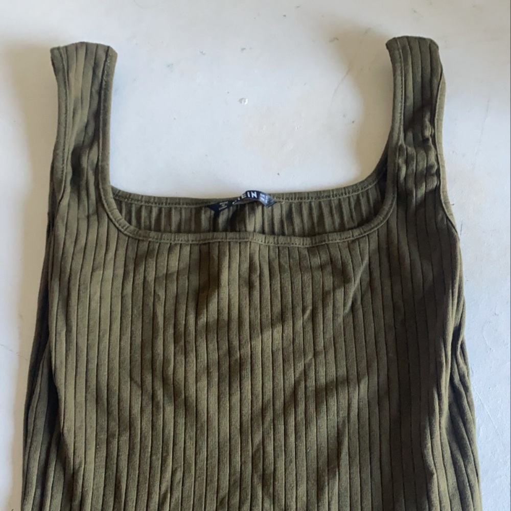 SHEIN semi crop army green tank